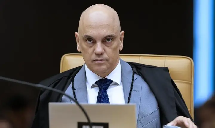 Alexandre de Moraes anuncia pronunciamento e depois cancela
