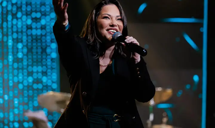 Cindy Tápia transforma fé e confiança em Deus em seu primeiro single, “Ele é Grande”