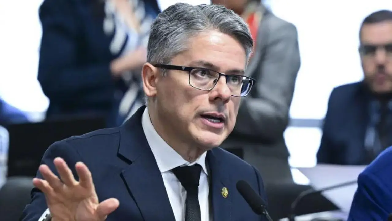 Depois de manobra de governo e pressão do STF, relatório da CPI do Crime Organizado é rejeitado