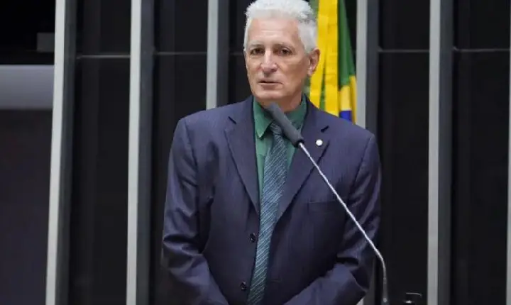 Deputado do PT é condenado a indenizar Bolsonaro por foto falsa com IA