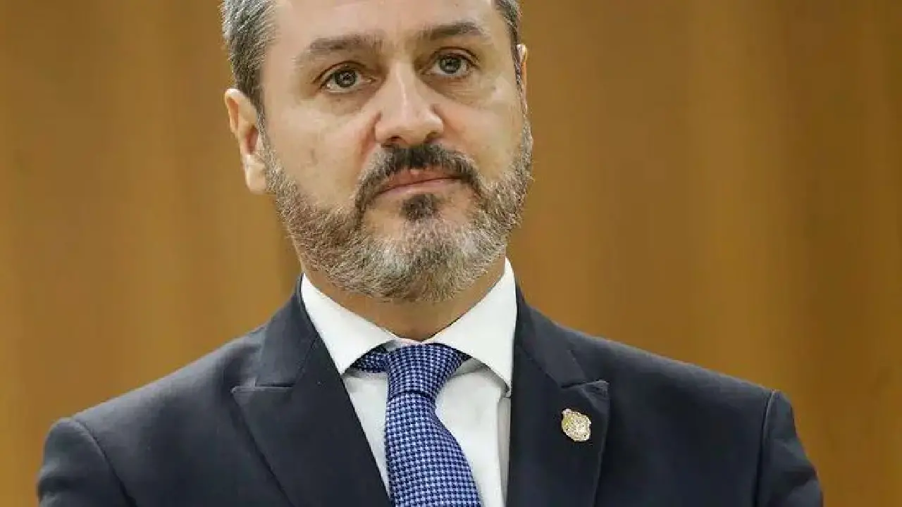 Dino determina retorno de Andrei Rodrigues à direção da PF