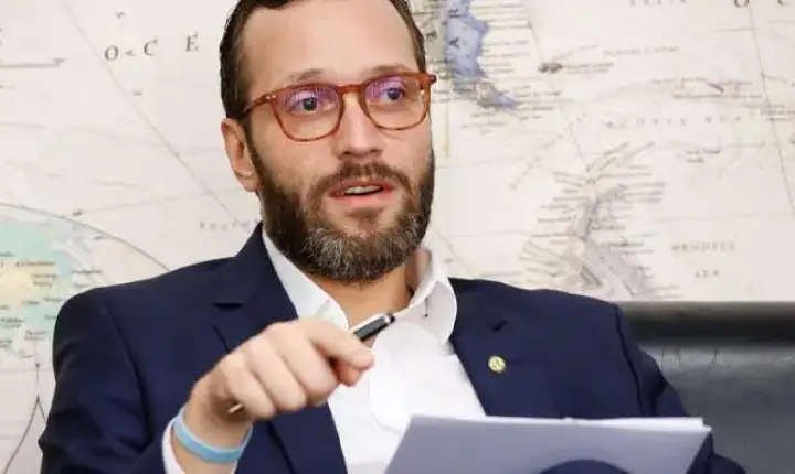 Filipe Barros promete priorizar impeachment de ministros do STF no Senado