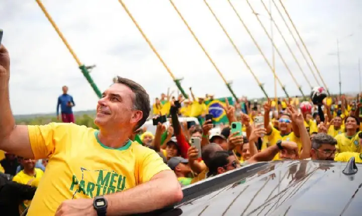 Flávio promete penas mais duras contra o crime durante ato no Pará