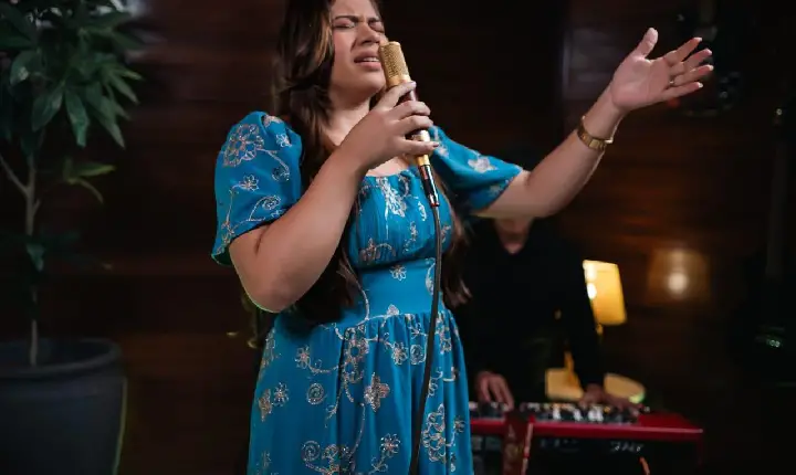Jamile Castro lança “Não Me Deixe Esquecer”, cover de Valesca Maysa pela Todah Experience