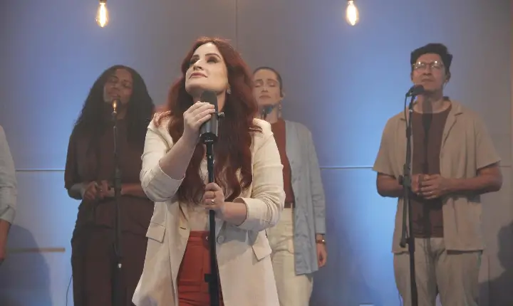 Keylla Karolyny lança “Em Majestade”, canção que apresenta Deus como soberano e Pai