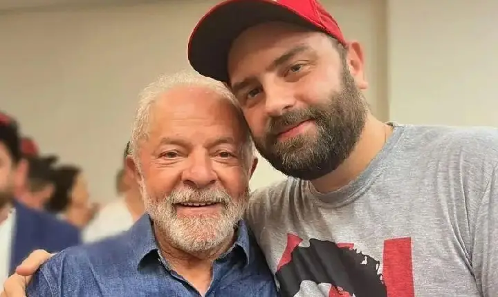 Lula é cobrado sobre Lulinha durante entrega de casas na Bahia