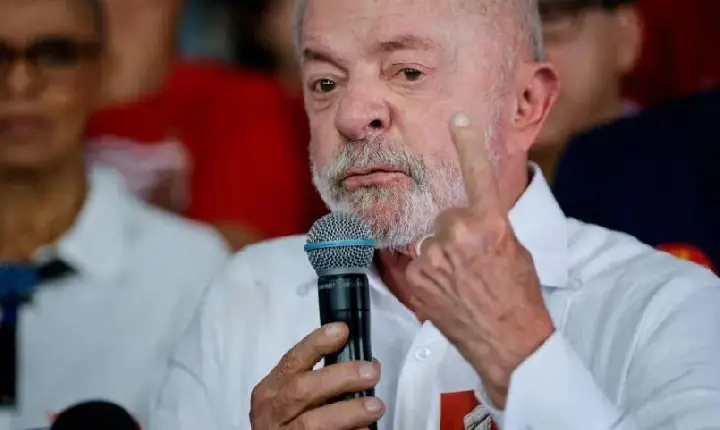 Lula é reeleito presidente da República