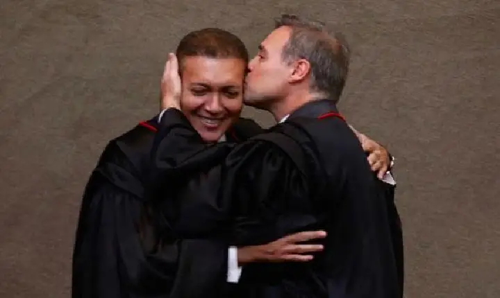 Nunes Marques toma posse na presidência do TSE; Mendonça assume a vice-presidência