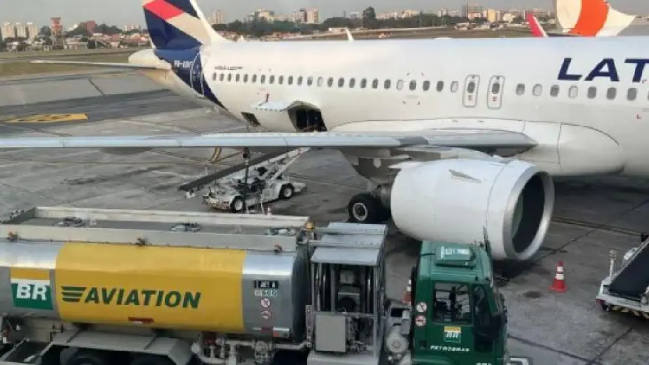 Petrobras eleva preço do querosene de aviação em 18%