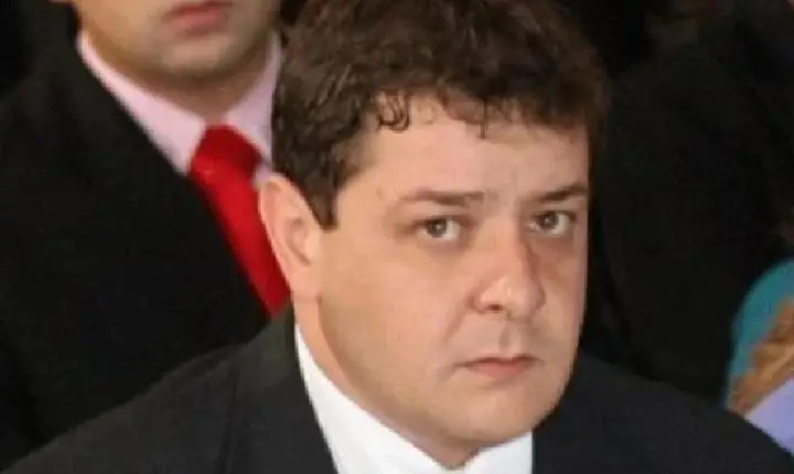 PF troca delegado que pediu investigação contra Lulinha