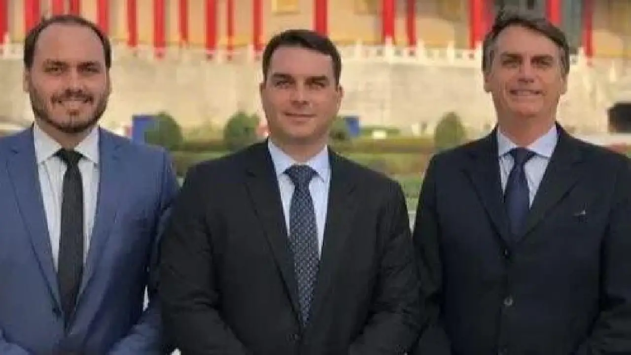 Produtora de filme de Bolsonaro diz que Flávio buscou diversos empresários