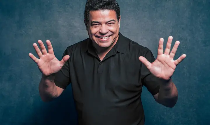 Samuel Modesto: Pastor e apresentador, une carisma e propósito na comunicação