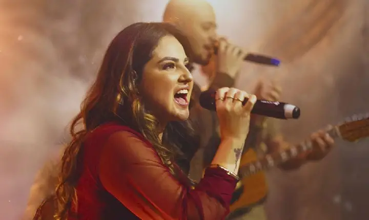 “Som de Adoradores”: Vanessa Potier lança EP gravado ao vivo pela Gold Music