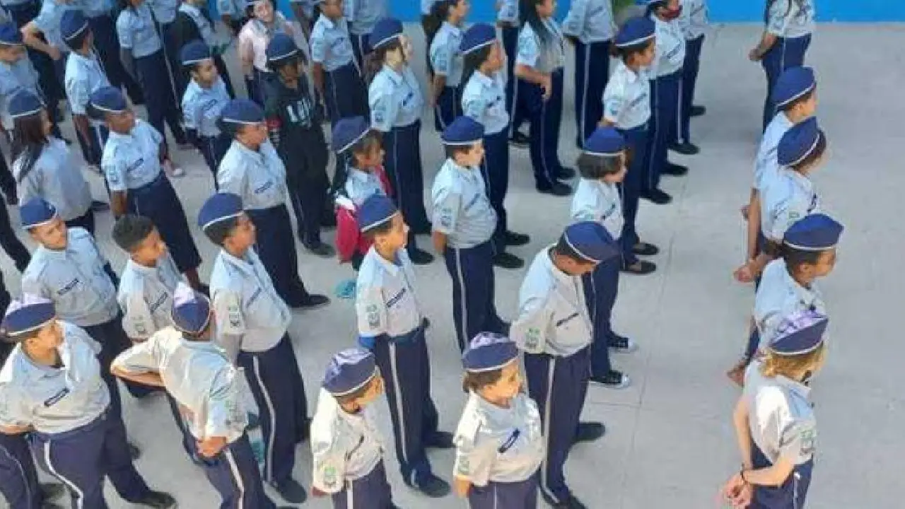 Zanin suspende julgamento sobre escolas cívico-militares em SP