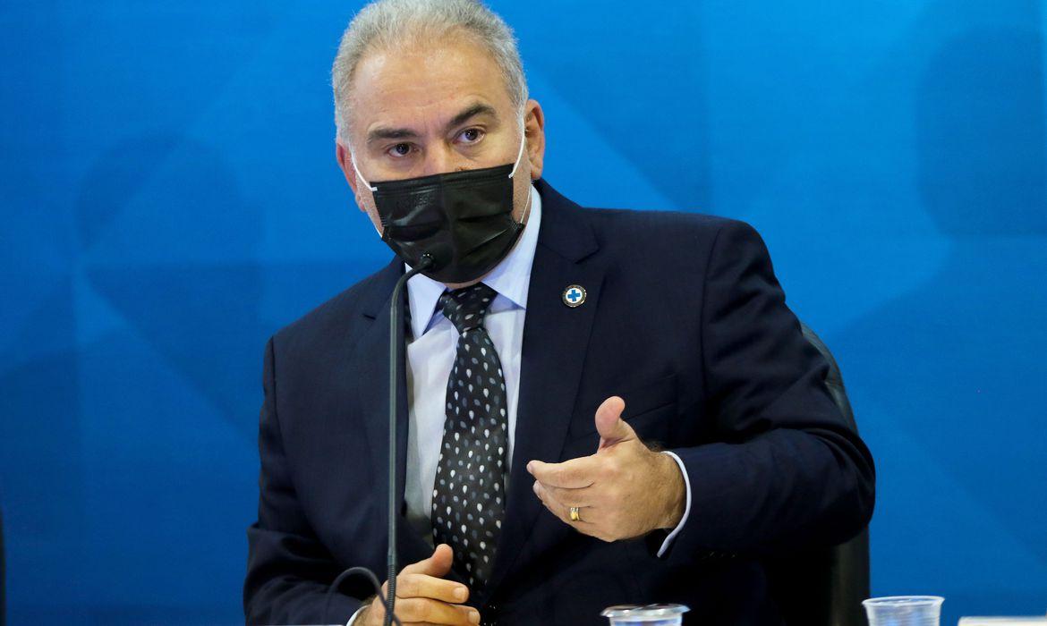 Covid-19: ministro destaca eventos adversos em adolescentes vacinados