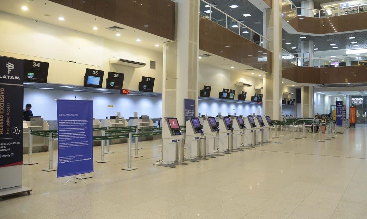 Saiba as regras para a entrada de viajantes no Brasil