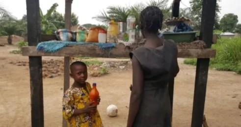 Jovem cristã foge de casa para praticar a fé