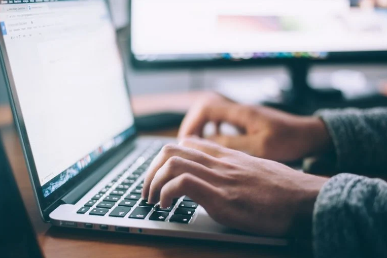 Mais de 50 países aderem a uma declaração pela ‘liberdade na internet’