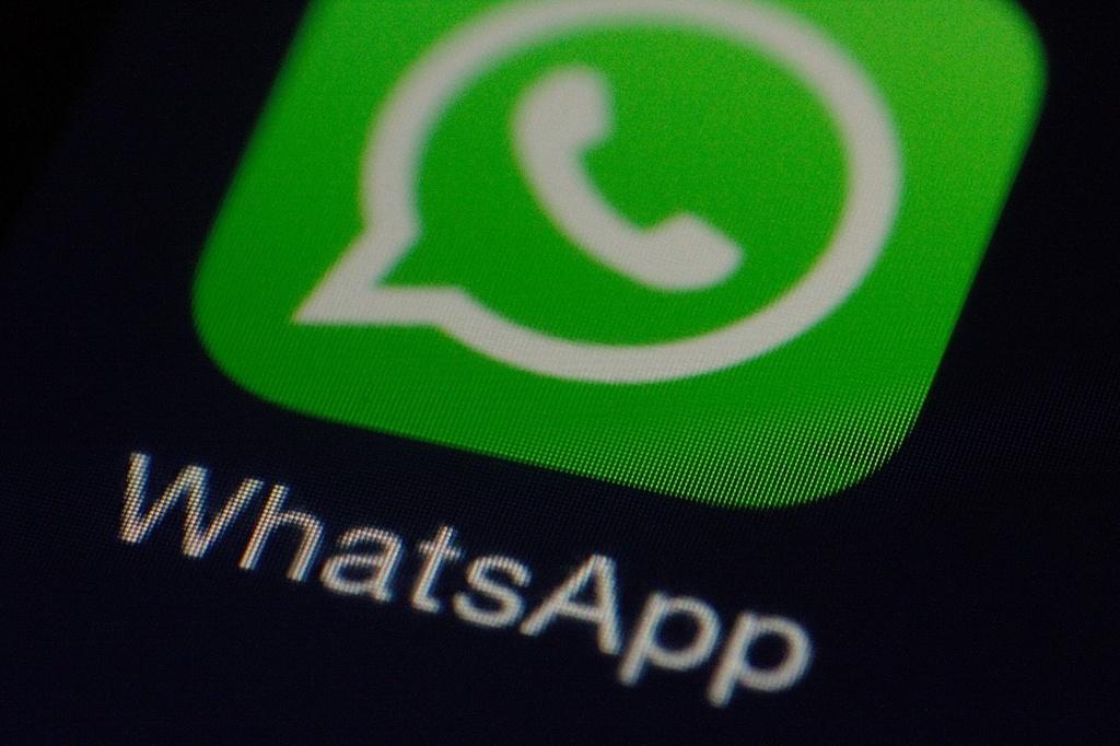 Polícia prende golpistas que atuavam pelo WhatsApp