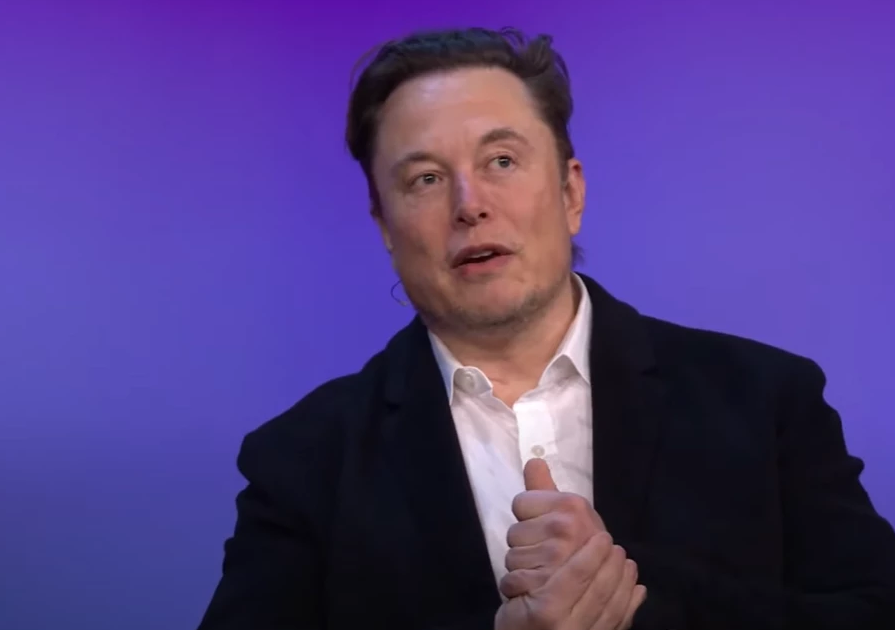 Elon Musk diz que algoritmo do Twitter manipula usuários