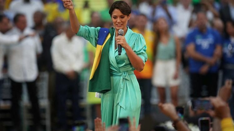 “Deus tem promessas para o Brasil”, diz Michelle Bolsonaro