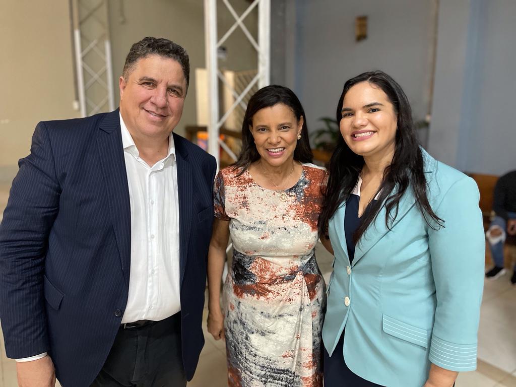 Câmara Municipal do Recife aprova concessão de Título de Cidadã Recifense à pastora Ezenete Rodrigues