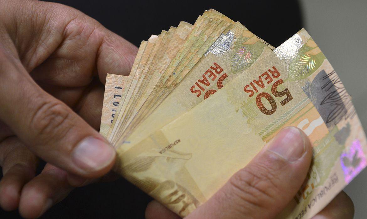 Inflação recua e registra menor taxa em 42 anos