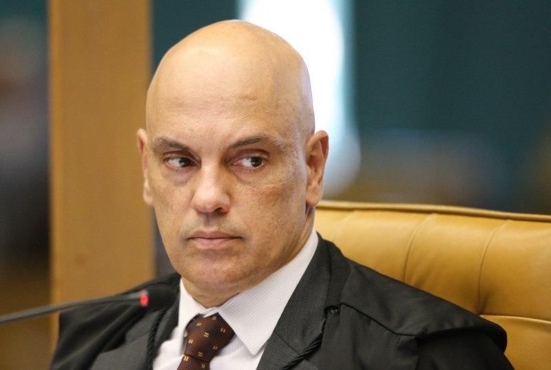 Rosa Weber encaminha para a PGR pedido contra Moraes por prevaricação e ativismo judicial