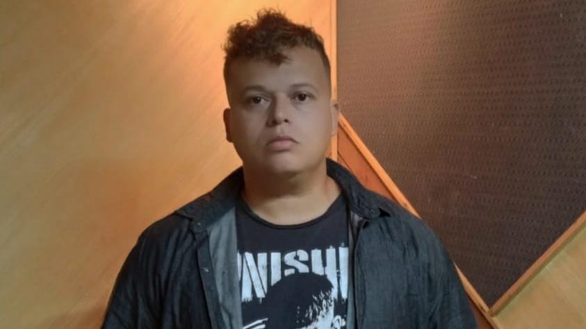 Juninho Vitório canta “Renascido” e aposta no rock cristão
