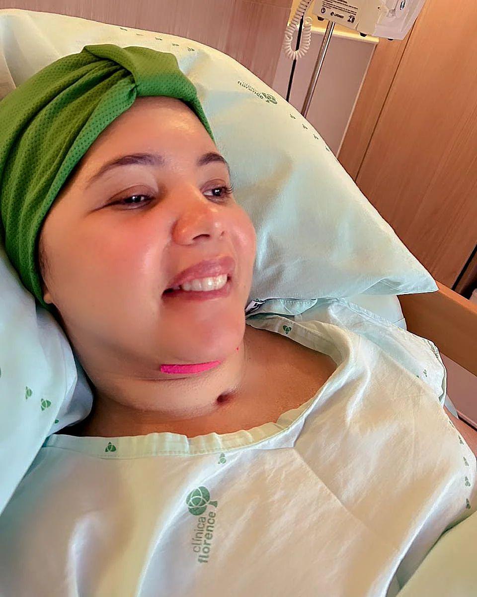 Amanda Wanessa tem alta e vai para clínica de reabilitação