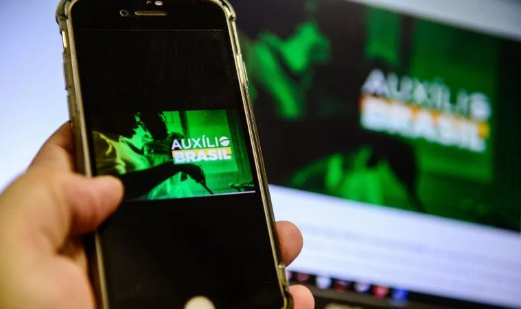 Empréstimo consignado do Auxílio Brasil começa nesta segunda-feira