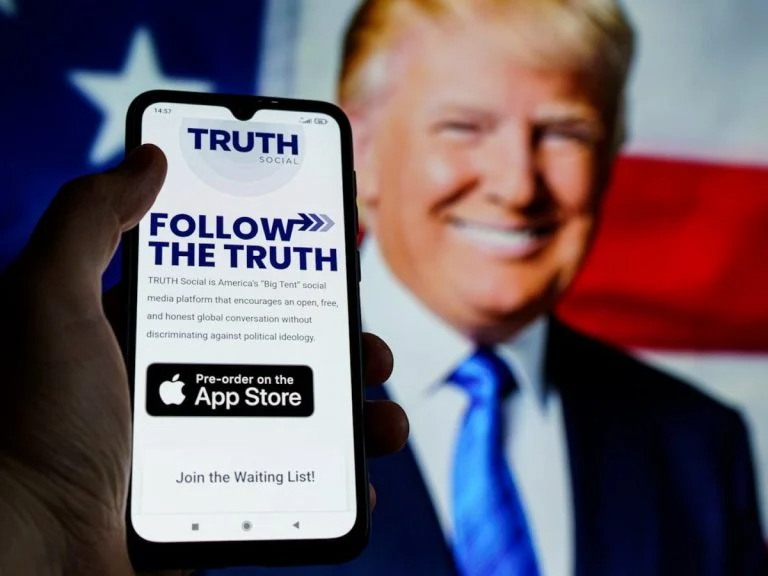 Google aprova rede social de Donald Trump na Play Store
