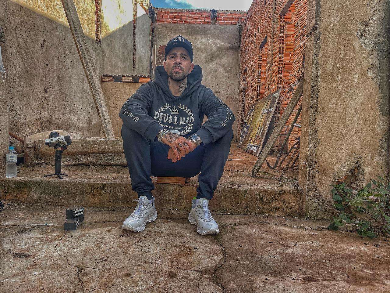 A Guerra É Espiritual é o novo álbum de Thiagão
