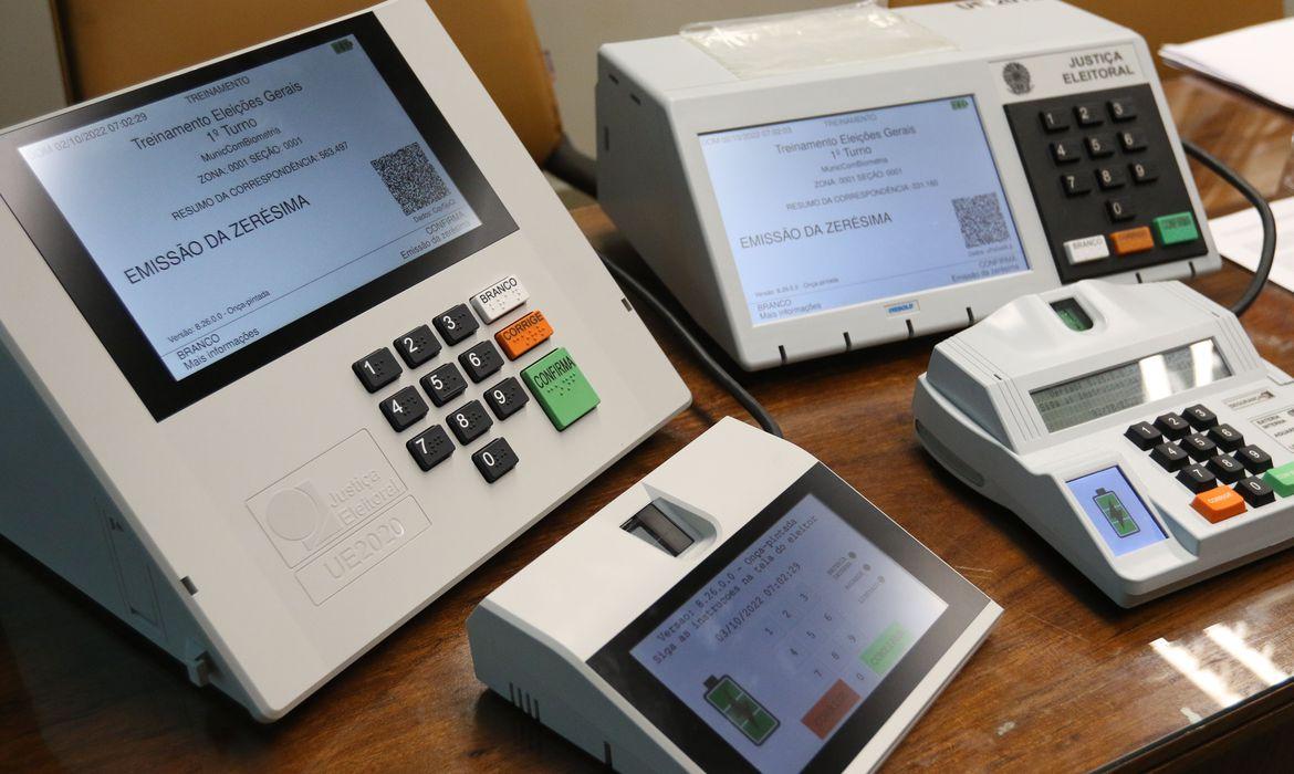 Carlos Rocha, coordenador de estudo do PL sobre urnas eletrônicas emite nota sobre futuro relatório