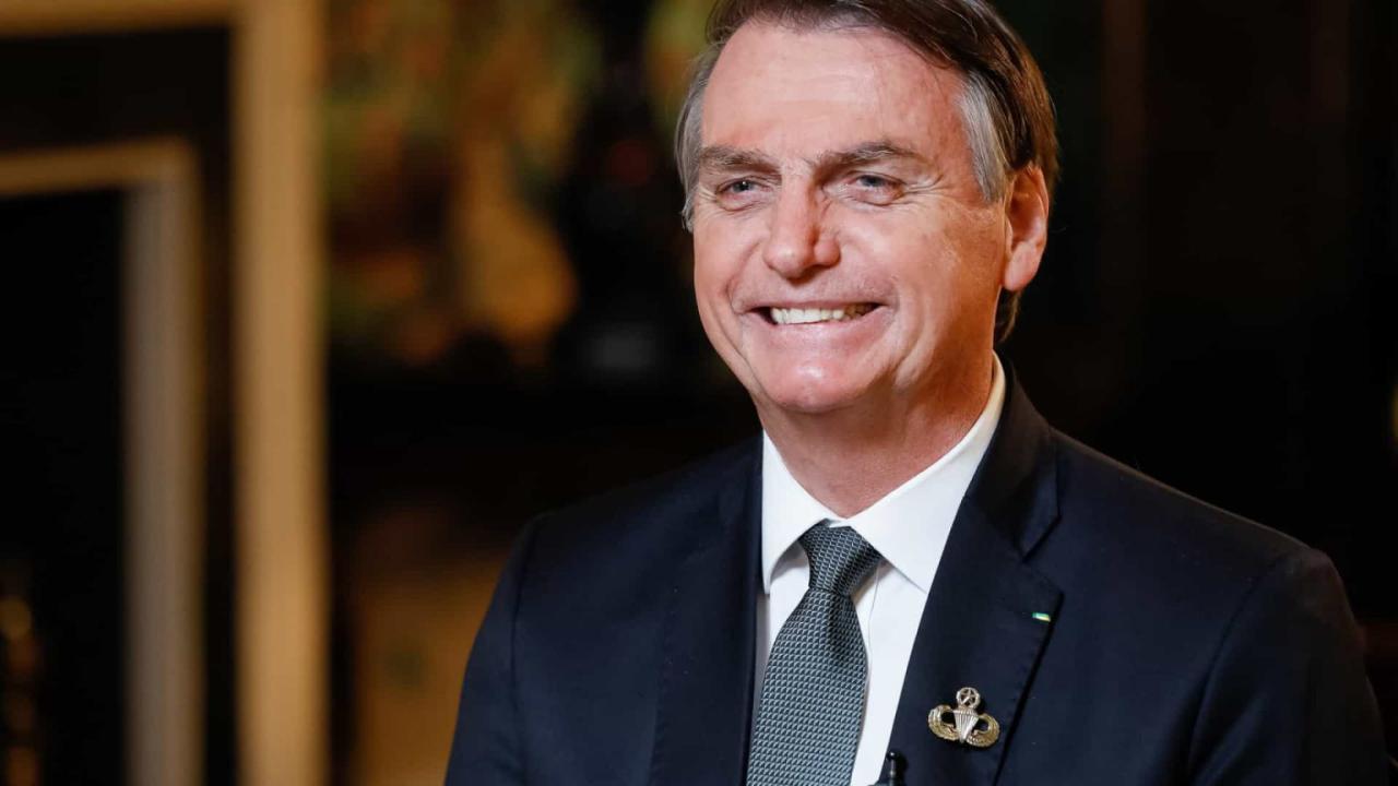 Bolsonaro é a personalidade mais influente e citada por brasileiros em app