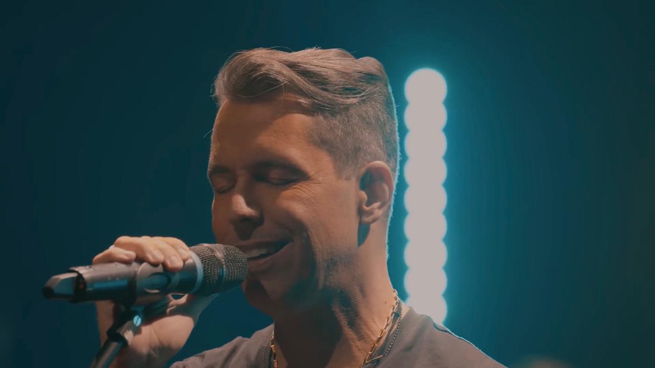 Kleuder Leão lança o single e videoclipe de “Apenas Um Rascunho”