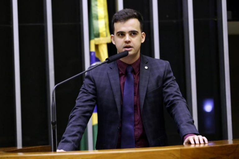 ‘Moraes sequer se debruçou no relatório para emitir opinião’, diz deputado