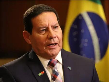 Mourão: “As manifestações não são golpistas. Isso é uma coisa que vocês da imprensa estão colocando”