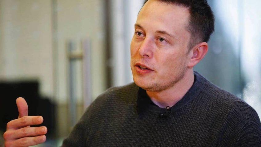 Musk diz a funcionários que não descarta a falência do Twitter