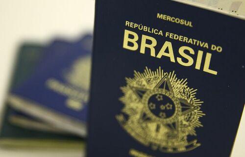 Polícia Federal suspende confecção de passaportes