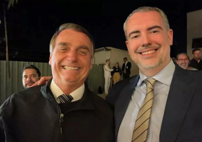 Presidente Bolsonaro nomeia novo ministro substituto do TSE