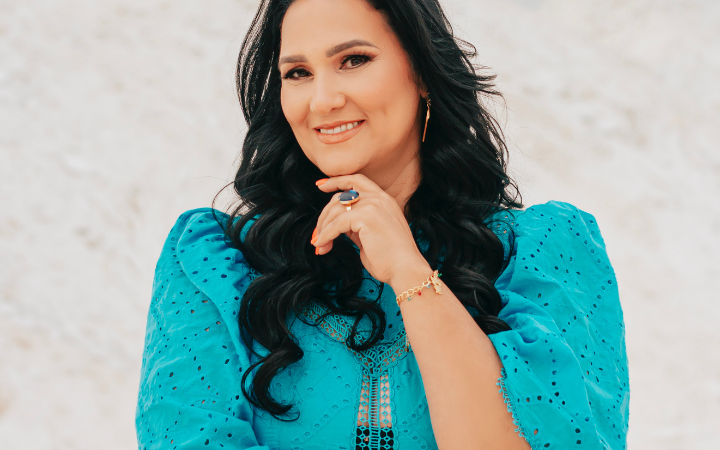 Rosângela Marx fortalece cristãos em “Um Passo de Fé”, single que alerta sobre desânimo espiritual
