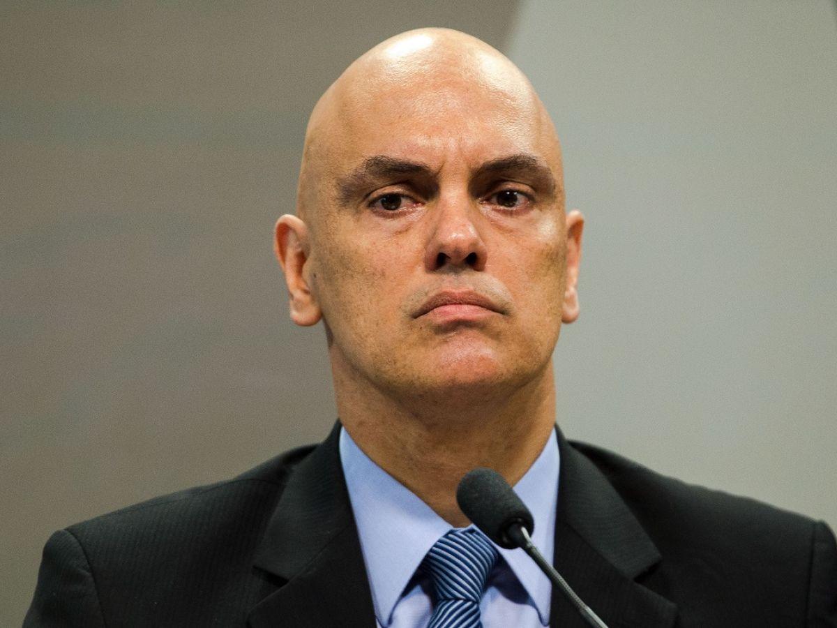 Alexandre de Moraes bloqueia contas e quebra de sigilo de dezenas de empresários apoiadores de Bolsonaro