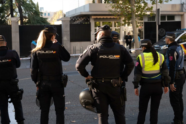 Embaixadas dos EUA e Ucrânia recebem cartas-bomba em Madri