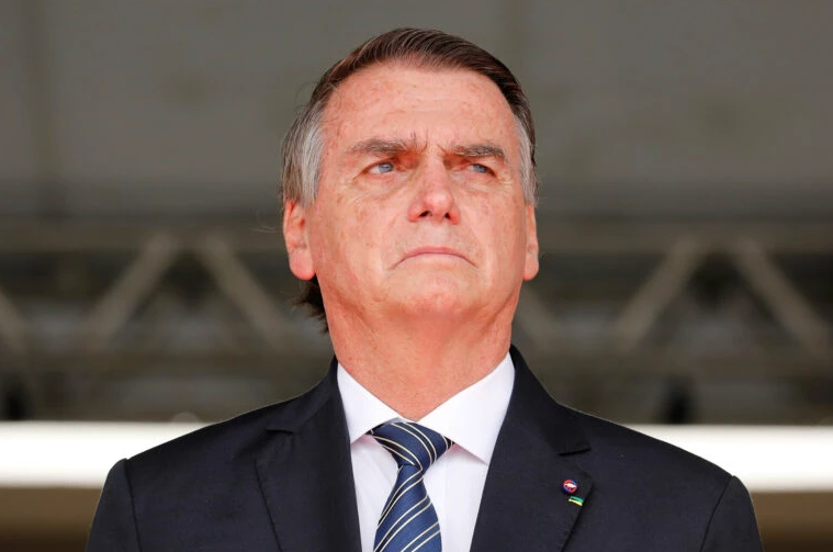 Jair Bolsonaro suspende verba das emendas de relator
