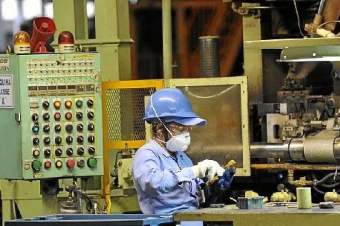 Variação positiva do PIB é influenciada por serviços e indústria