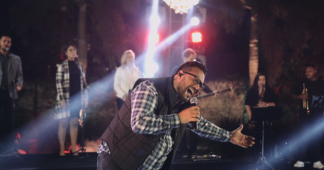 Cantor Everton Mestre lança o single “Leva-me Ao Teu Trono” e alcança mais de 100 mil vidas em 24 horas