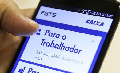 Com chance de acabar, resgate do saque-aniversário é recorde