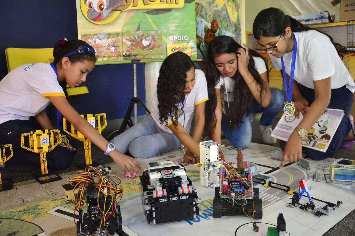 Lula veta aula de programação e robótica nas escolas