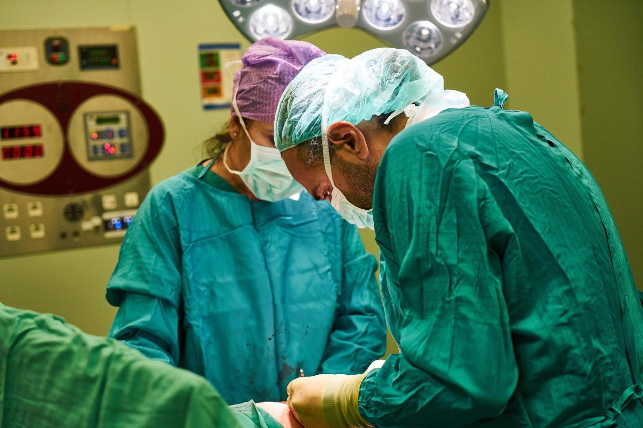 Médico opera olho errado, cega idoso e terá de pagar R$ 100 mil